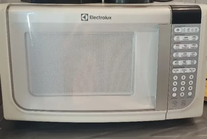 Micro-ondas Electrolux 31L
