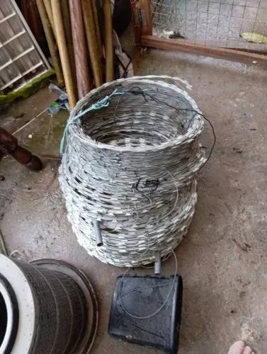 CERCA CONCERTINA USADA aprox 10mts