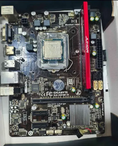 Placa mãe H81M Com processador i5 de 4 geração