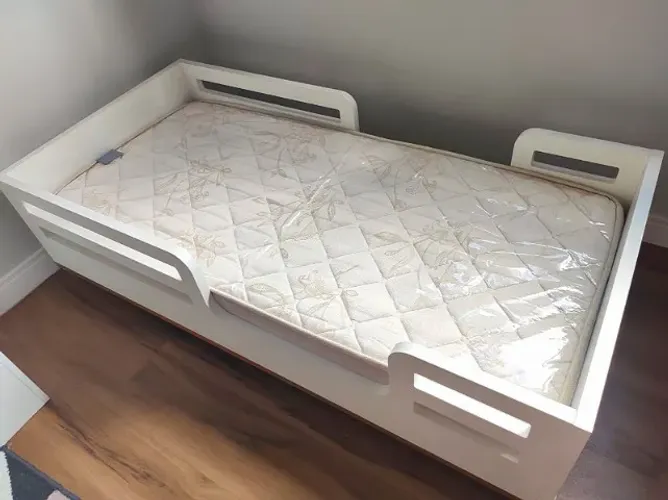Cama Infantil Montessoriana com Colchão