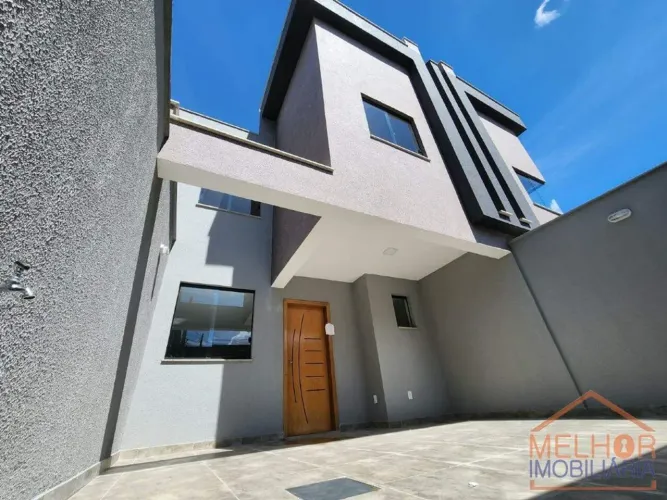 Casa Geminada à Venda em Santa Mônica, Belo Horizonte - MG