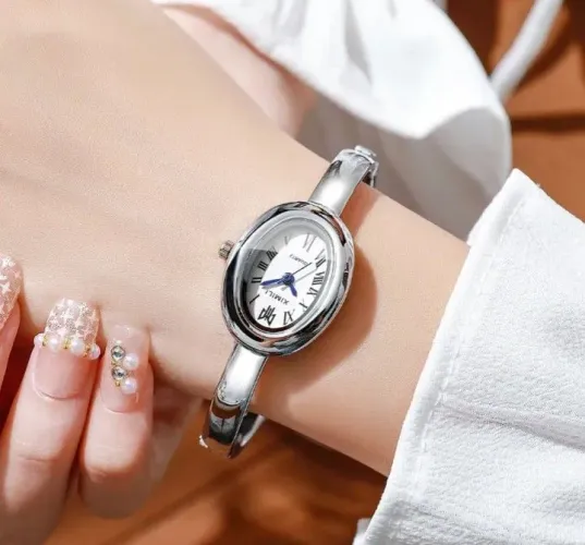Relógio cor prata oval clássico retro estilo bracelete feminino delicado elegante quartz