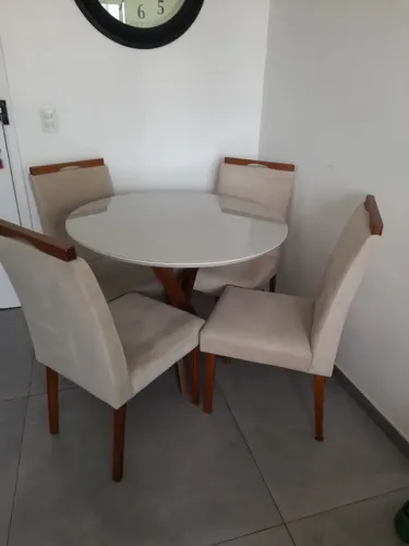 Mesa de jantar redonda