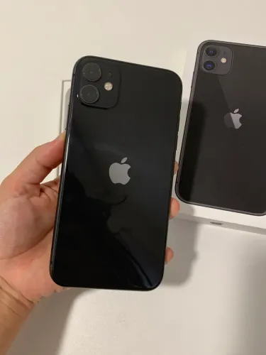     iPhone 11 64GB Preto Muito Conservado