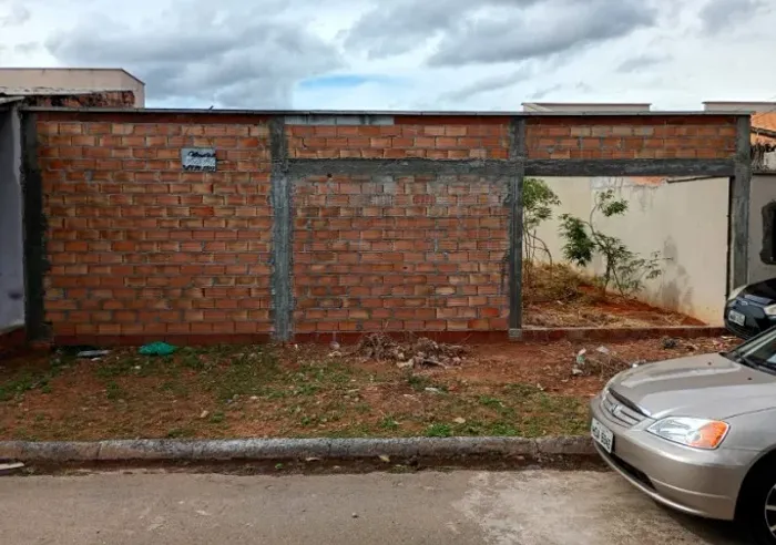 Excelente Lote de 250 m² na Avenida Cruzeiro do Sul no Residencial Santa Fé I - Goiânia/GO