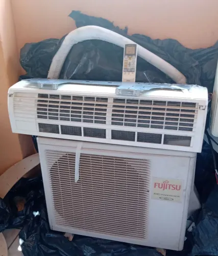 Vendo Ar Condicionado Fujitsu 14000 BTUs