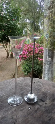 Castiçais longos vidro