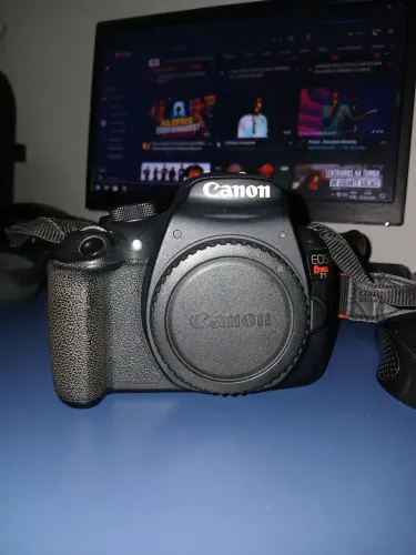 Canon t5 bem conservada