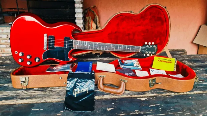 Gibson SG Special 2019 sparkling burgundy (14K PIX)