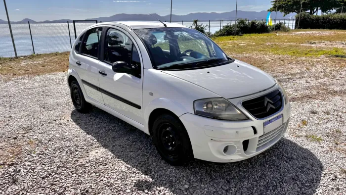 Citroen C3 GLX 1.4/ GLX Sonora 1.4 Flex 8V 5P 2010