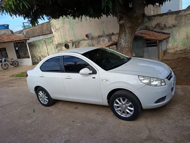 JAC J3 Turin Sedan 1.4 16V 4P Mec. 2012