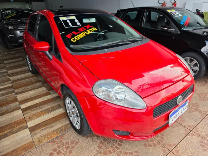 Fiat Punto Attractive 1.4 Fire Flex 8V 5P 2011