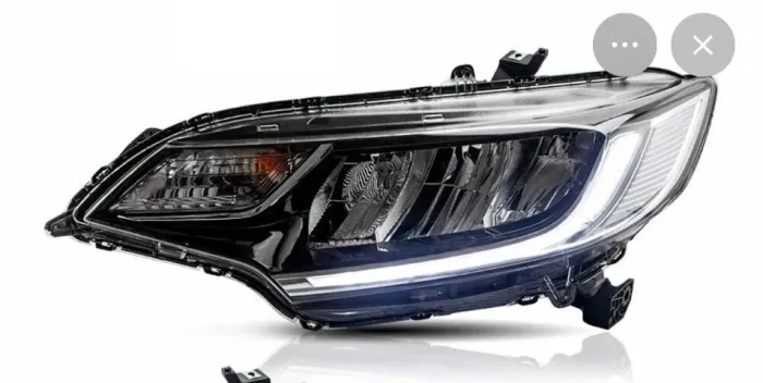 Farol lado esquerdo Honda fit led