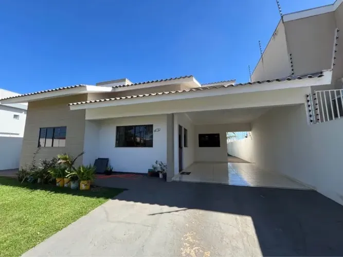 Casa a Venda em Curitiba AC