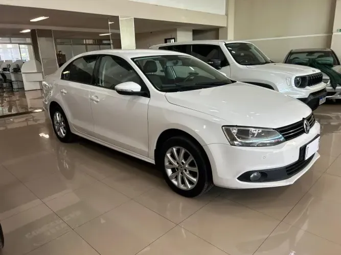 Volkswagen Jetta Comfortline 2.0 T.flex 8V 4P Tipt. 2013