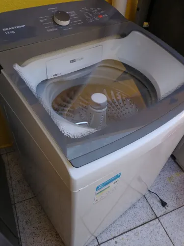 Máquina de lavar roupa Brastemp 13 kilos seme nova 1.200 reais