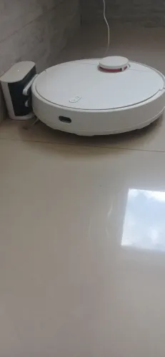 Robô aspirador e passador de pano