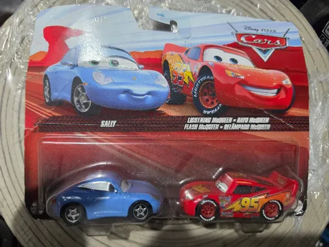 Carrinho Disney Pixar Cars Pack 2 carrinhos Sally e Relâmpago Mcqueen HTX07