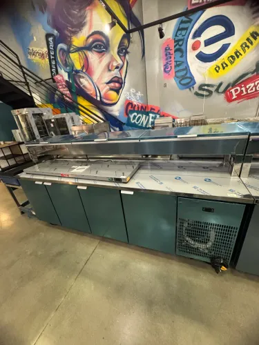 Balcão de serviço refrigerado Condimentadora 2,50m inox nova