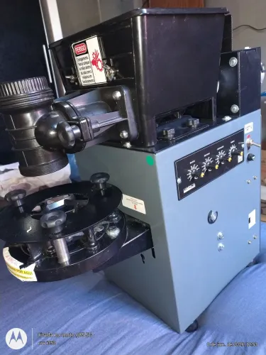 máquina de salgados compacta  print