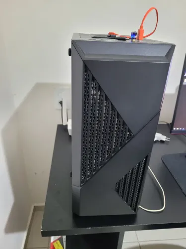 Vendo pc gamer aceito troca por xbox ou ps5 mais volta