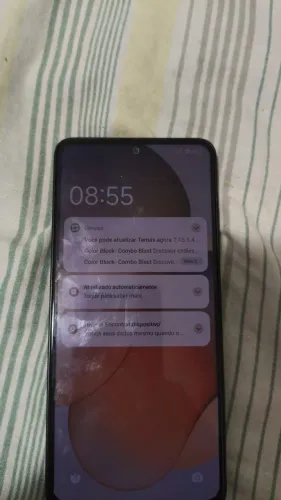 Vendo celular 900 reais 
