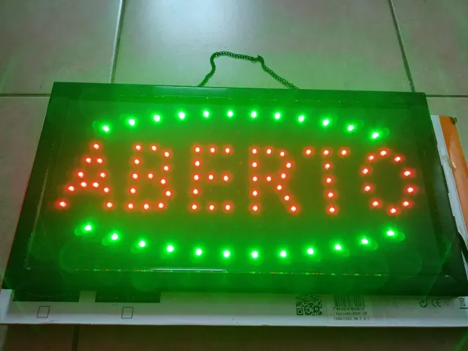 Letreiro luminoso