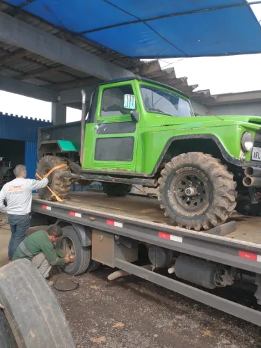 Ford F-75 4X4 2.3 1974