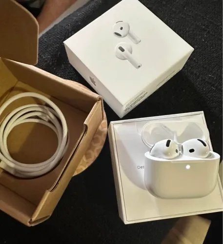 Airpods 4 com anti ruído