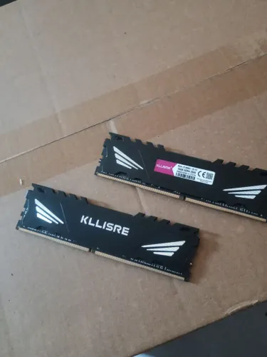 Duas memórias ram de 16 GB