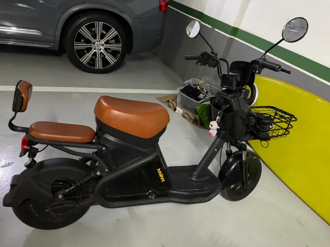 Moto elétrica até 60km/h