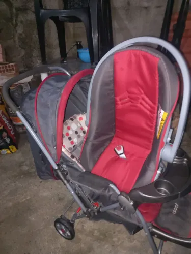 Carrinho de bebê mais bb conforto