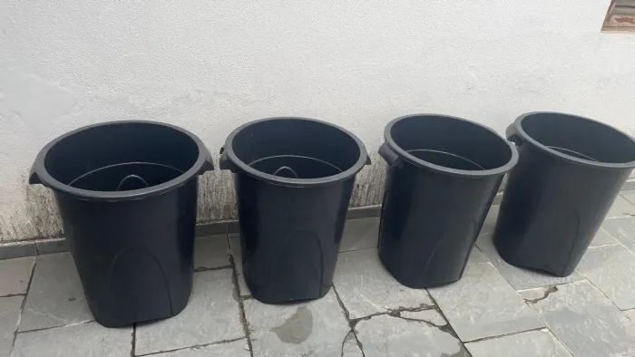 4 Latão de lixo 100L