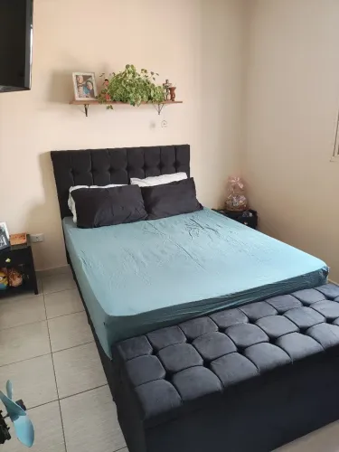 Cama, cabeceira e sapateira
