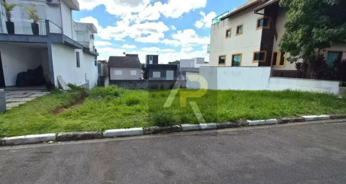Terreno à venda, 301 m² - Parque das Figueiras - Mogi das Cruzes/SP