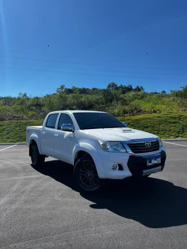 Toyota Hilux CD SRV 4X4 2.7 Flex 16V Aut. 2013