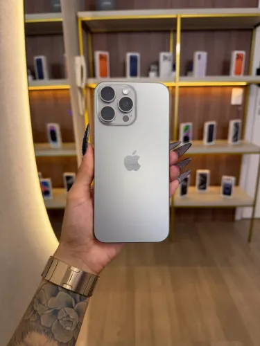 iPhone 16 Pro Max 512gb Titânio Natural
