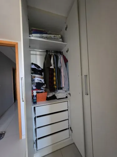 Guarda roupa branco MDF