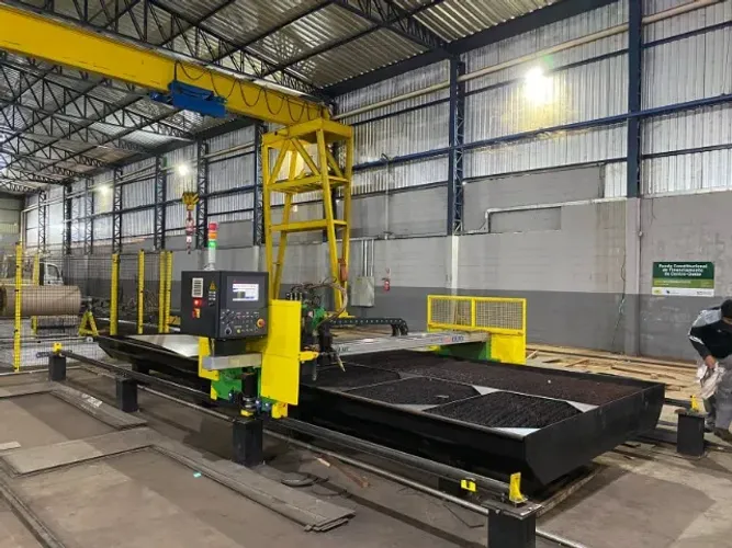 VENDE-SE PLASMA E OXICORTE DA WHITE MARTINS COM 12 MESES DE USO