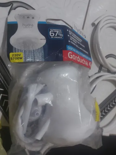 Chuveiro elétrico.