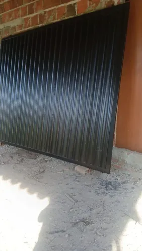 Portão Basculante de aço galvanizado