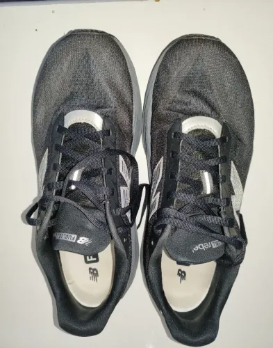 New Balance Fuecell Rebel V5 - 42 - cinza