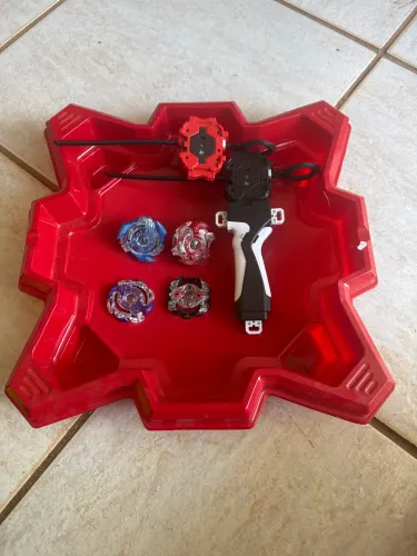 Lote beyblade burst