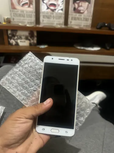 J7 prime