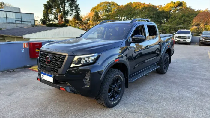 Nissan Frontier Pro4x CD 4X4 2.3 Bi-TB Die. AUT 2024