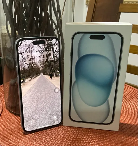 iPhone 15 128GB - Azul Claro | Ótimo estado