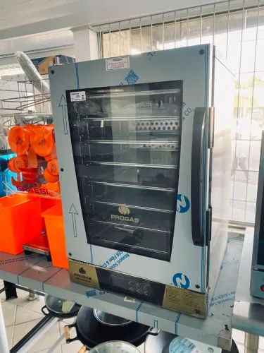 NZ. Forno elétrico convector digital com vapor 8 assadeiras PROGÁS