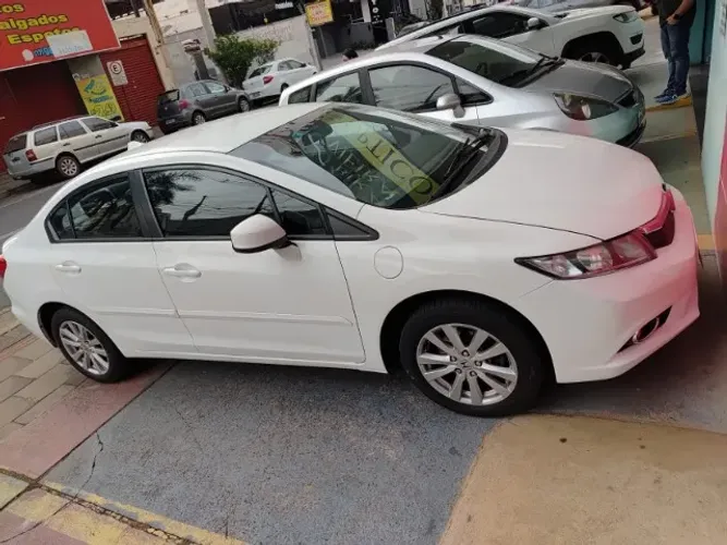 Honda Civic Sedan LXS 1.8/1.8 Flex 16V Aut. 4P 2014