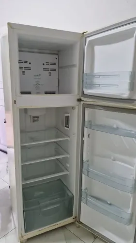 Geladeira dúplex 127V