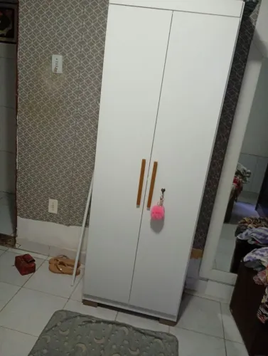 Armário e multiuso com chave